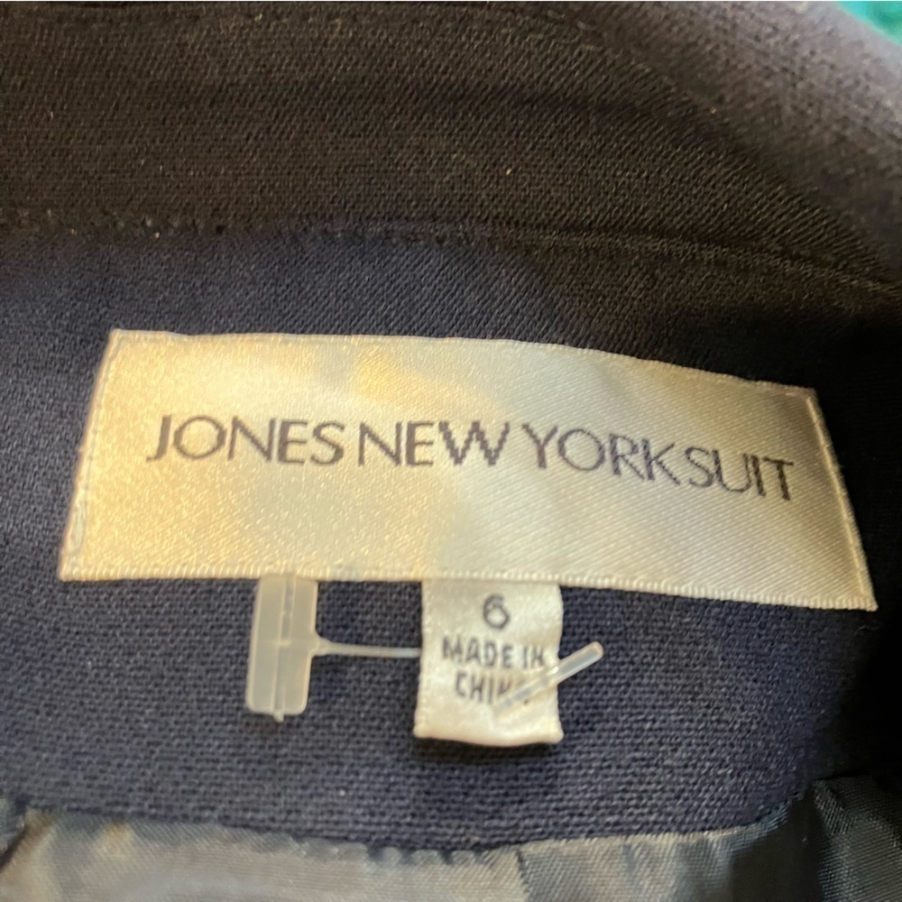 Jones New York - Picture 8 of 8